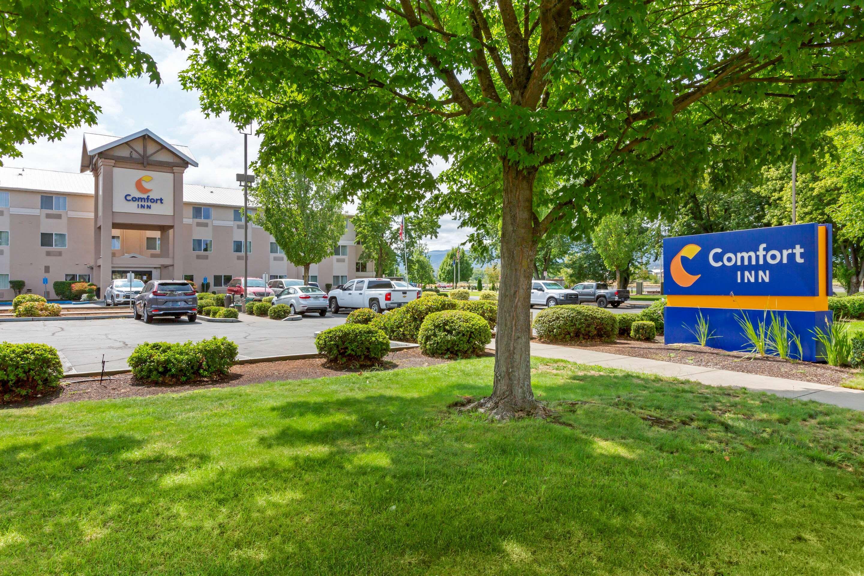 Comfort Inn Medford South Экстерьер фото